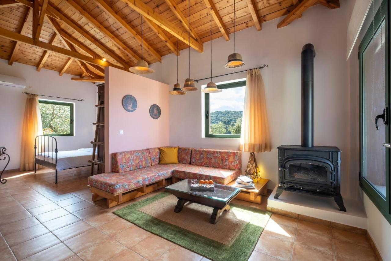 Chamaloni Cottages Финикунда Экстерьер фото